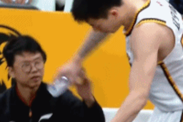  廣廈逆襲！遼寧男籃新賽季首戰(zhàn)失利遭遇慘敗