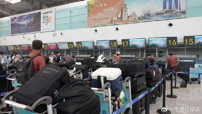 行李太多？中國國家橄欖球隊的官方回應(yīng)：56件設(shè)備的具體情況如下