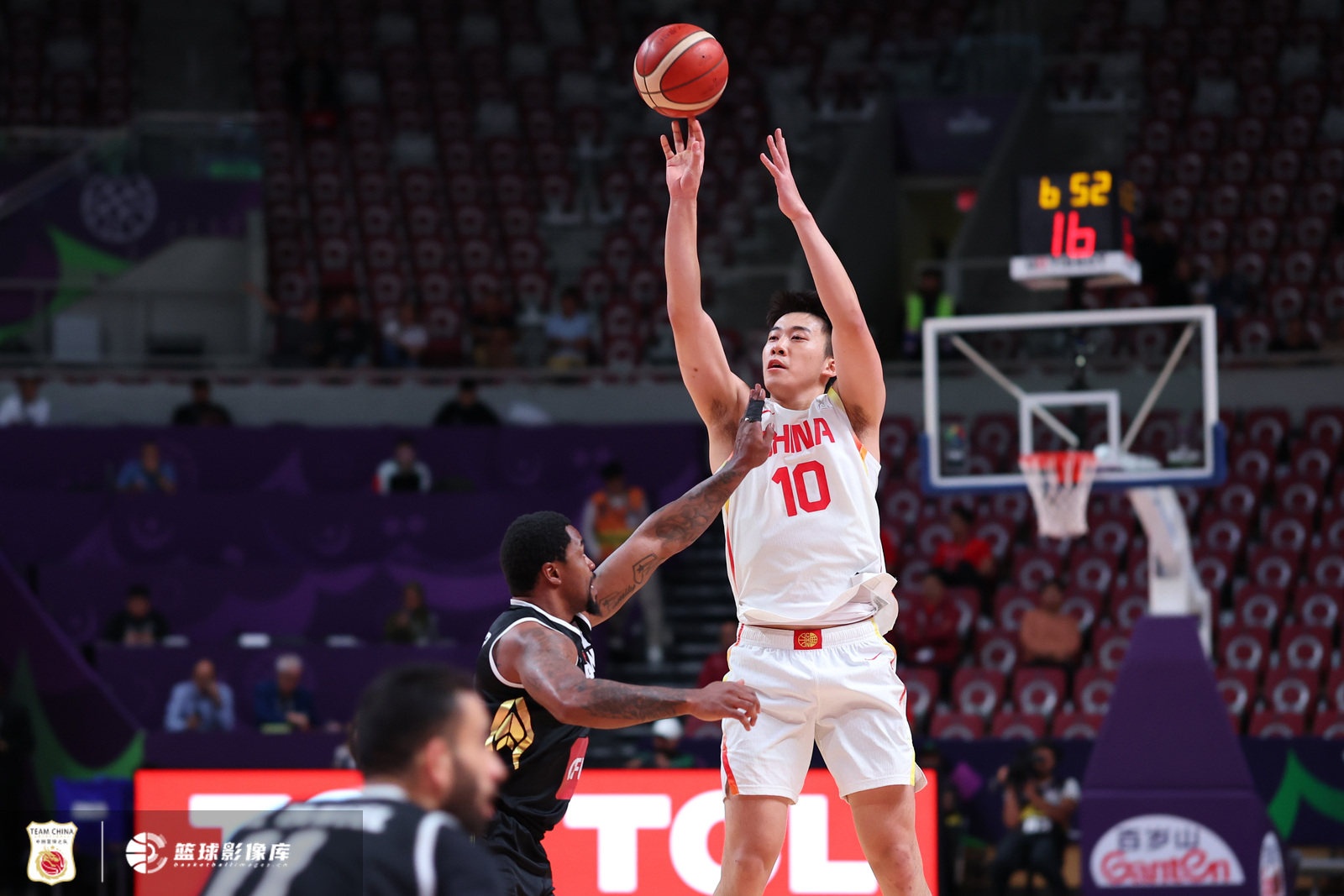 媒體人員：王·朱吉（Wang Junjie）明年將晉級 但NBA將撤退 但NBL會錯過一次又一次又一次來澳大利亞的黃金機(jī)會